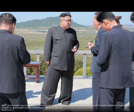 Pantalonii lui Kim au ajuns de RÂSUL presei internaţionale şi a reţelelor de socializare