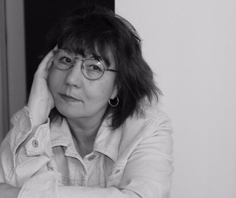 Portret de scriitoare - Doina Ruști: „Ne aflăm în plină idiocrație. Indulgența repetată față de prostie a creat o nouă clasă”