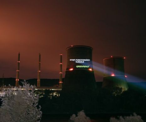 Protest Greenpeace la termocentrala Mintia: ”Poluezi de mori!” I FOTO