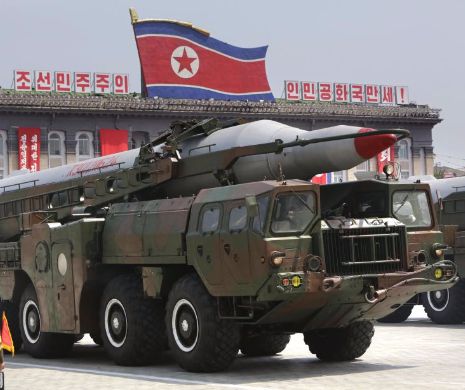 RACHETE INTERCONTINENTALE mutate la PHENIAN. Kim Jong-Un se pregătește de ATAC sau își APĂRĂ ARMELE