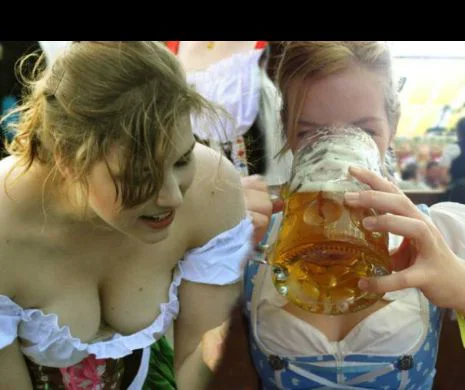 SÂNI IMENȘI udaţi cu BERE la Oktoberfest. Fetele din Germania trăiesc viaţa la maximum – GALERIE FOTO