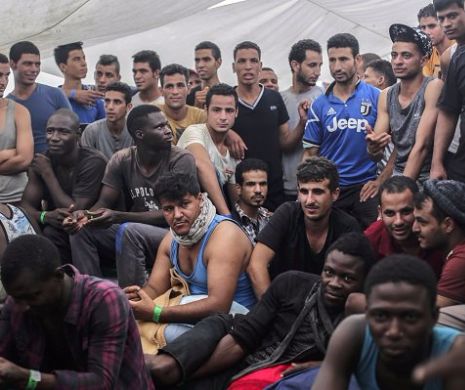 UE vrea să redistribuie în Europa alți 50.000 de imigranți africani