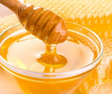 Avertisment pentru cei care OMOARĂ mierea şi cât rău poate face dacă NU este folosită CORECT