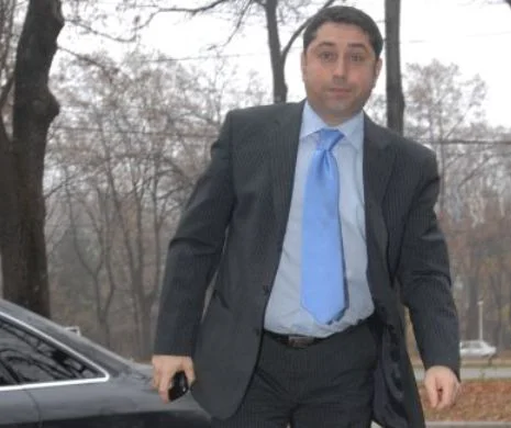 Fostul ministru de Interne, Cristian David, își așteaptă sentința. Este acuzat că a luat o mită de 500.000 de euro