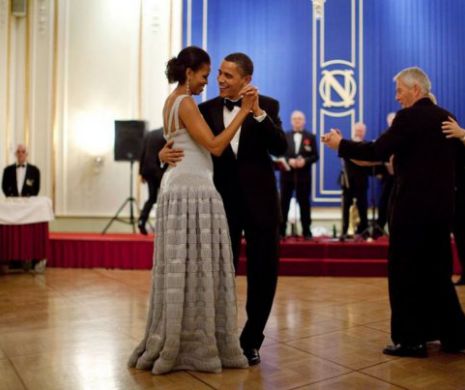 „MIRII ANULUI”: Barack și Michelle Obama au împlinit 25 de ani de căsnicie. Ce le uraţi celor doi soţi?