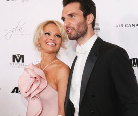 Pamela Anderson și Andrea Iervolino vin la Arad. Ce vor face la primărie