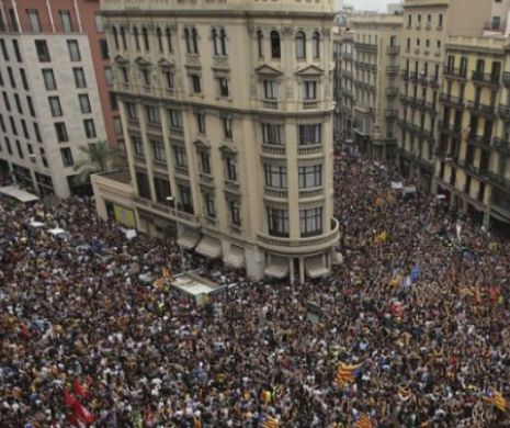 Proteste MASIVE în acest moment! Sute de mii de oameni au ieșit în stradă