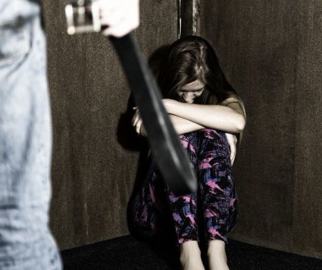 Vaslui. O fetiță de 15 ani biciuită și violată de tată pentru că nu voia să muncească. Suspectul, liber de la procurori