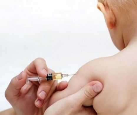 Vaccinarea e unica soluție pentru prevenirea infectării cu rujeolă sau atenuarea simptomelor. Arhiva Foto EVZ 