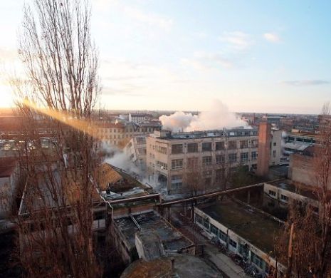 Legenda bateriilor ELBA a dispărut. Fabrica pe care Ceaușescu se temea s-o viziteze a fost aruncată în aer