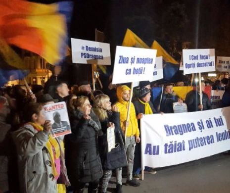 Protest PNL la Constanța: România trezește-te! Nu există stat paralel!