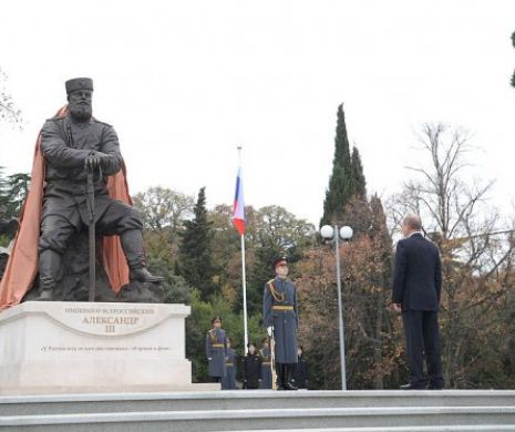 Putin caută gloria foștilor țari ai Rusiei, dezvelind statui în Crimeea