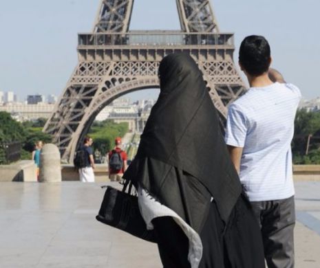 Se RUPE Franța? Se vorbește despre SECESIUNEA Hexagonului între Francezi și Musulmani