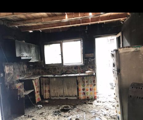 Un incendiu le-a mistuit casa, lăsând pe drumuri, în prag de iarnă, o familie formată din 3 persoane. Au nevoie de ajutor