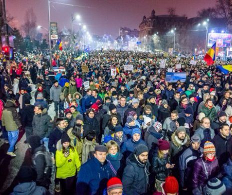 UPDATE Protestele din București au blocat traficul în Piața Victoriei. Manifestații au loc și în alte orașe