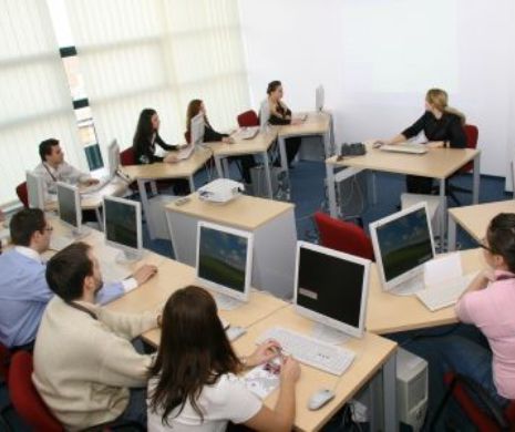 VESTE pentru ROMÂNII cu DATORII