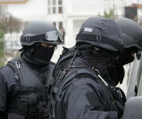 Bătăușii din Poliție și Jandarmerie acuzați de agresarea celor doi tineri la Timișoara au fost SUSPENDAȚI din funcții
