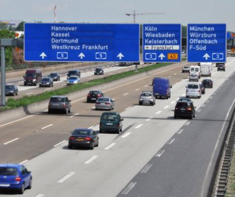 Germania RECLAMATĂ pentru suprataxă pe AUTOSTRĂZI pentru maşinile STRĂINE care tranzitează ţara