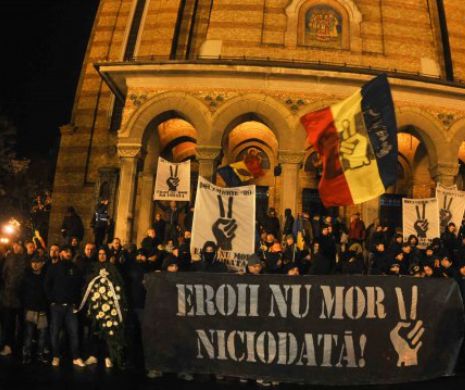 Marșul Eroilor la Timișoara. Sute de tineri au reînviat spiritul Revoluției I FOTO