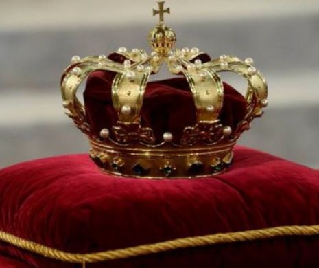 O ultimă UMILIRE pentru Regele Mihai. Legea NU INTERZICE prezența Coroanei de Oțel la funeralii