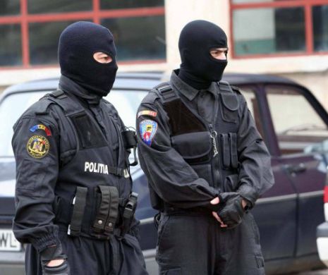Poliția Română: 3,5 tone de obiecte pirotehnice, confiscate în Vrancea