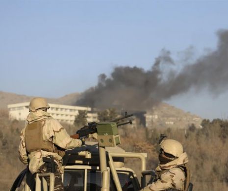 ATAC al TALIBANILOR asupra unui hotel de lux din KABUL, încheiat după 13 ore cu 6 morți