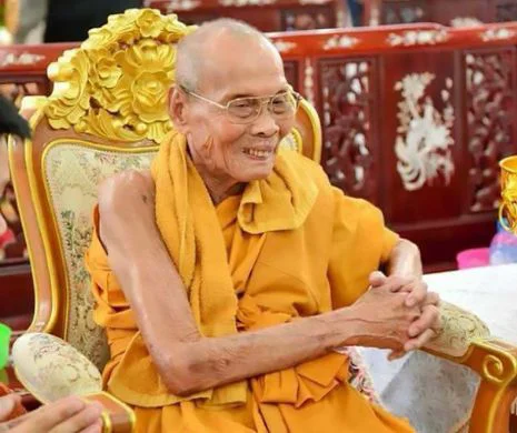 Imagini INCREDIBILE! Cum a fost găsit un călugăr budist,  la două luni de la MOARTE! A ULUIT o lume întreagă