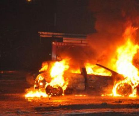 Sute de mașini incendiate de Anul Nou. Semnal de alarmă de la autorități