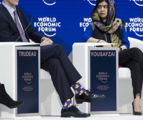 La Davos,  premierul Canadei  şi-a ETALAT ciorapii violet cu răţuşte galbene