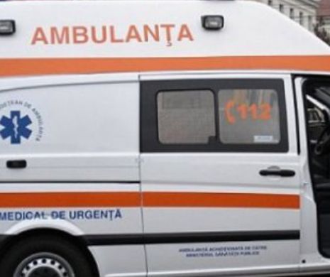 Un poliţist a fost înjunghiat în faţa unui spital din Iaşi, după o altercaţie în club