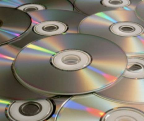 Adio CD-urilor! În SUA se închide ultima fabrică de Compact Discuri: Este sfârşitul unei epoci în lumea muzicii