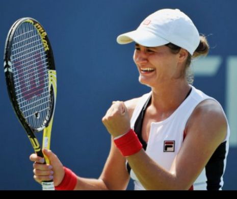 Monica Niculescu, VICTORIE SPECTACULOASĂ în fața Mariei Șarapova, în primul tur al Qatar Open, de la Doha
