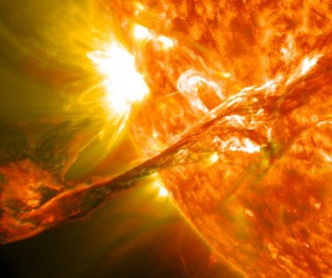 NASA avertizează: o FURTUNĂ SOLARĂ imensă se îndreaptă spre PĂM NT. PERICOL pentru REȚELELE electrice