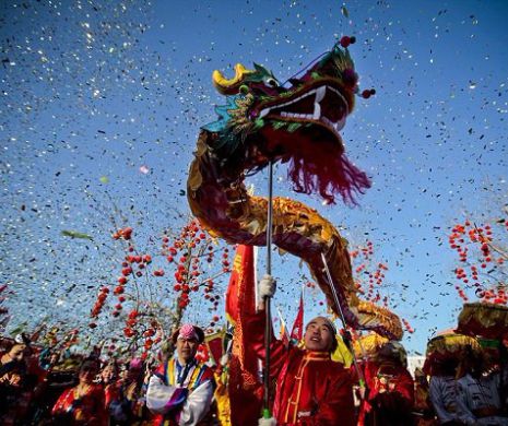 Revelionul Chinezesc, cea mai mare migrație din istoria omenirii. Anul „Câinelui de pământ”