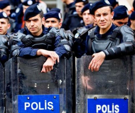 Turcia: Arestări în lanţ în rândul organizaţiei Statul Islamic. 31 de jihadişti reţinuţi