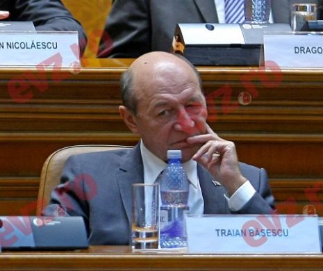 Băsescu, despre absența Președintelui la aniversarea Unirii în Parlament: „O trec la categoria erori politice majore”