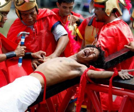 Crucificări și autoflagerări în Filipine, în Vinerea Mare