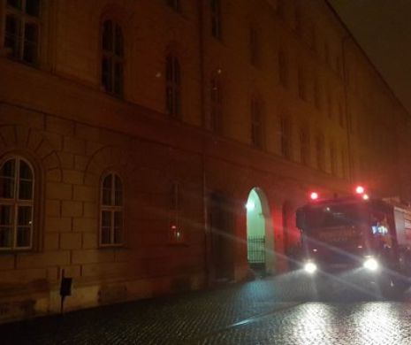 Incendiu la palatul Justiției din Timișoara. 17 persoane au fost evacuate I GALERIE FOTO