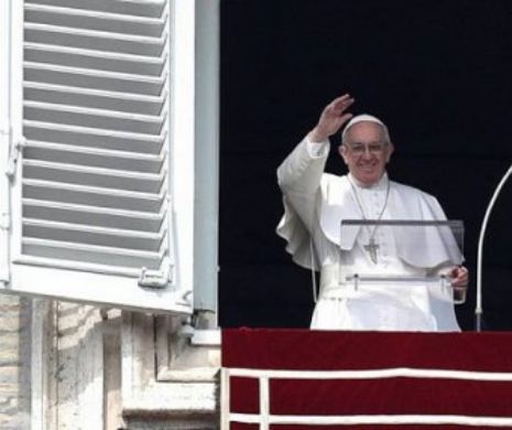 Papa Francisc atrage ATENŢIA: Crucifixul este pentru RUGĂCIUNE, nu o DECORAŢIUNE