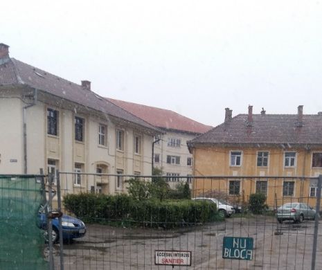 Primăria lui Iohannis a făcut să dispară un drum de acces din Sibiu