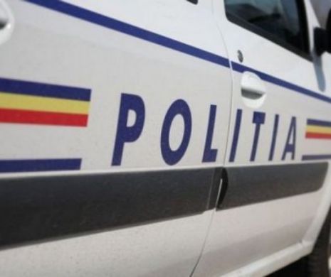 Accident CUMPLIT în Iași. Un echipaj de poliție a lovit PUTERNIC o autoutilitară