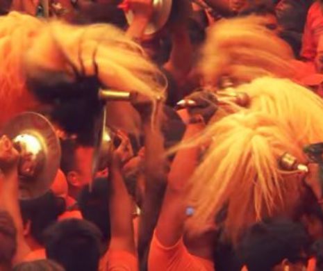 Culoare, VESELIE și nebunie în Nepal. S-a dat startul unui CELEBRU FESTIVAL. VIDEO în articol