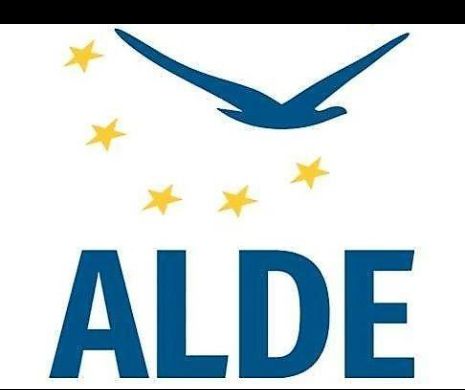 Demisii în masă din ALDE Arad. Politicienii nu îi mai suportă pe Tăriceanu și Chițoiu