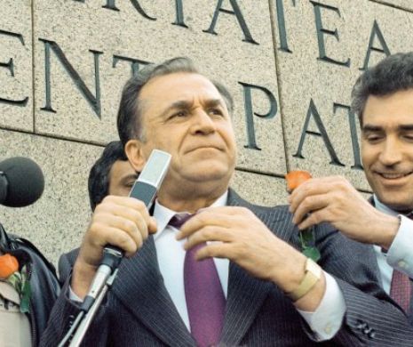 Dosarul Revoluţiei. Urmărirea penală a lui Iliescu, Roman şi Voican stă în pixul lui Iohannis