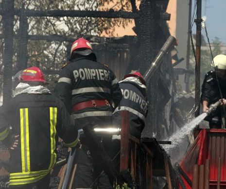 Incendiu COLOSAL în județul Mureș! O persoană a murit. SCENARIU-ȘOC: Focul ar fi fost PUS INTENȚIONAT
