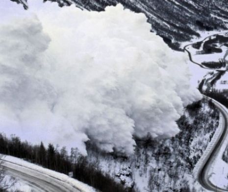 Meteorologii avertizează: risc însemnat de avalanşă în Munţii Făgăraş şi Bucegi