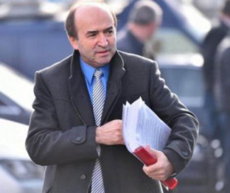 Tudorel Toader, prins în RĂZBOIUL din penitenciare. Ministerul Justiției a publicat DOCUMENTE. Reacția SINDICATELOR: „Ministrul DEZINFOMEAZĂ!”
