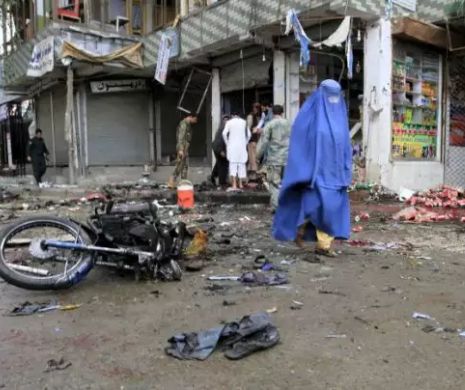 16 persoane au fost ucise și alte 38 rănite într-un atentat cu bombă în sudul Afganistanului