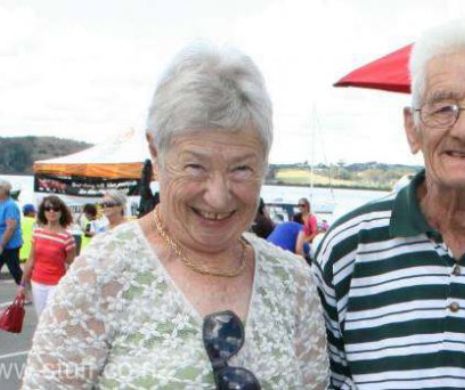 După 61 de ani de căsătorie au dorit să moară împreună