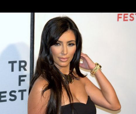 Kim Kardashian a mersi mai departe. ATÂT DE GOALĂ încât un fan spus că NU MAI ARE NEVOIE DE PLAYBOY. Galerie foto